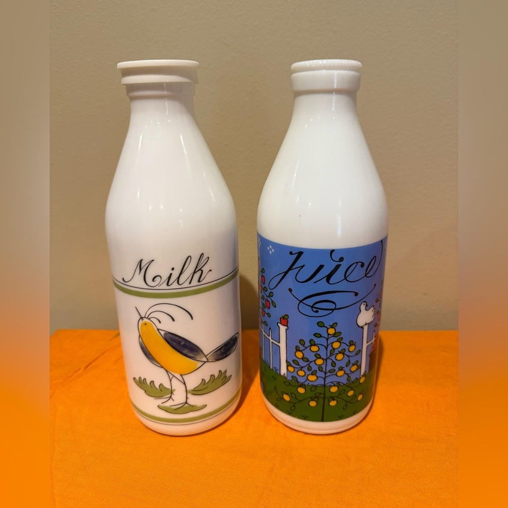 Vintage Italy Egizia Hand Painted White Milk Glass Bottles Milk & Juice